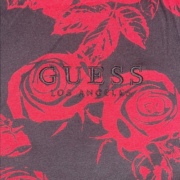 GUESS Men's Short Sleeve Black and Red Rose Tee - Picture 3 of 4